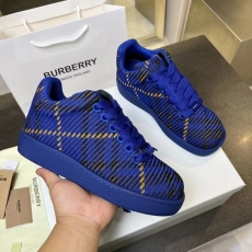 Burberry Low Shoes